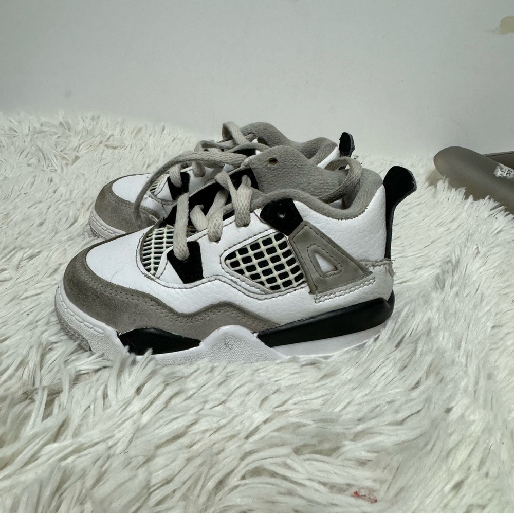 Jordan 4 military black sz 7c B07670-111